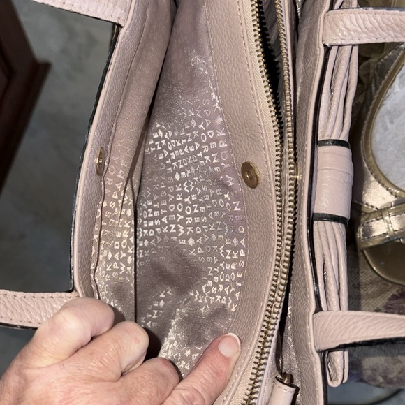 Kate Spade  Satchel  Crossbody bag pebbled leather  pinkish gray  bowfront  EUC - Picture 13 of 16